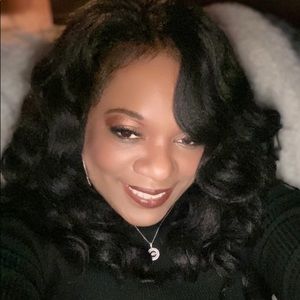 Meet your Posher, Nikole